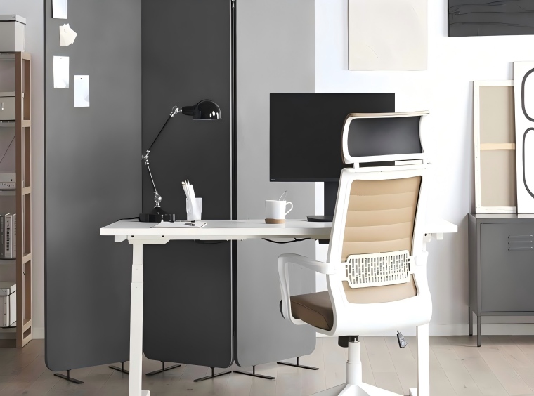 creating-more-functional-open-workspaces-through-acoustic-screen-divider-solutions.jpg